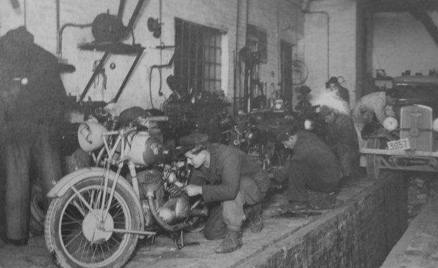 Börcsök József (1895-1944) motorkerékpárszerlő műhelye
