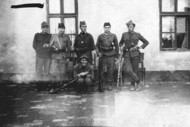 Sajkásgyörgyi partizánok Csurogon.